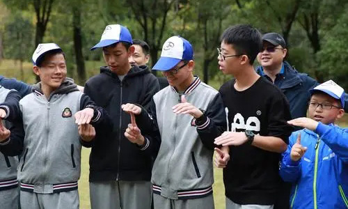 比較能帶動(dòng)氣氛的游戲，比較嗨的帶動(dòng)氣氛暖場游戲